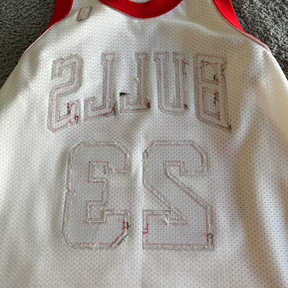 Authentic Mitchell & Ness NBA Chicago Bulls Michael Jordan 96 Finals Jersey 44-L - Picture 13 of 13